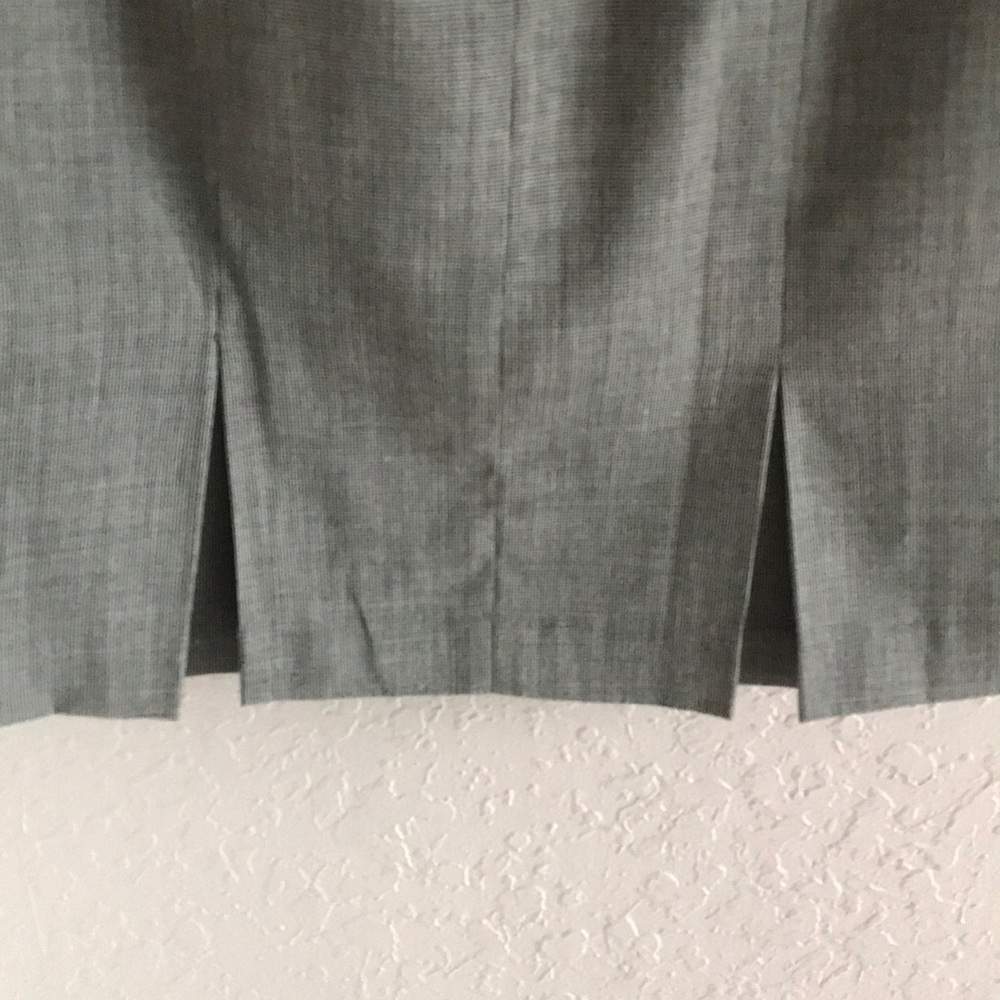 Herringbone Pencil Skirt by Ann Taylor 6 petite - Picture 4 of 8